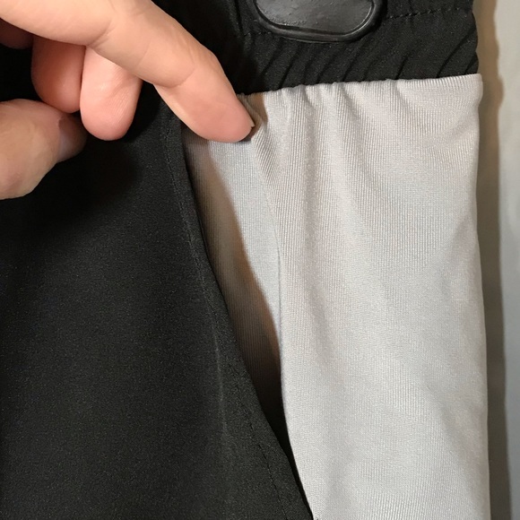 NWT Women’s sz M, S2 Sportswear running shorts - Picture 7 of 8